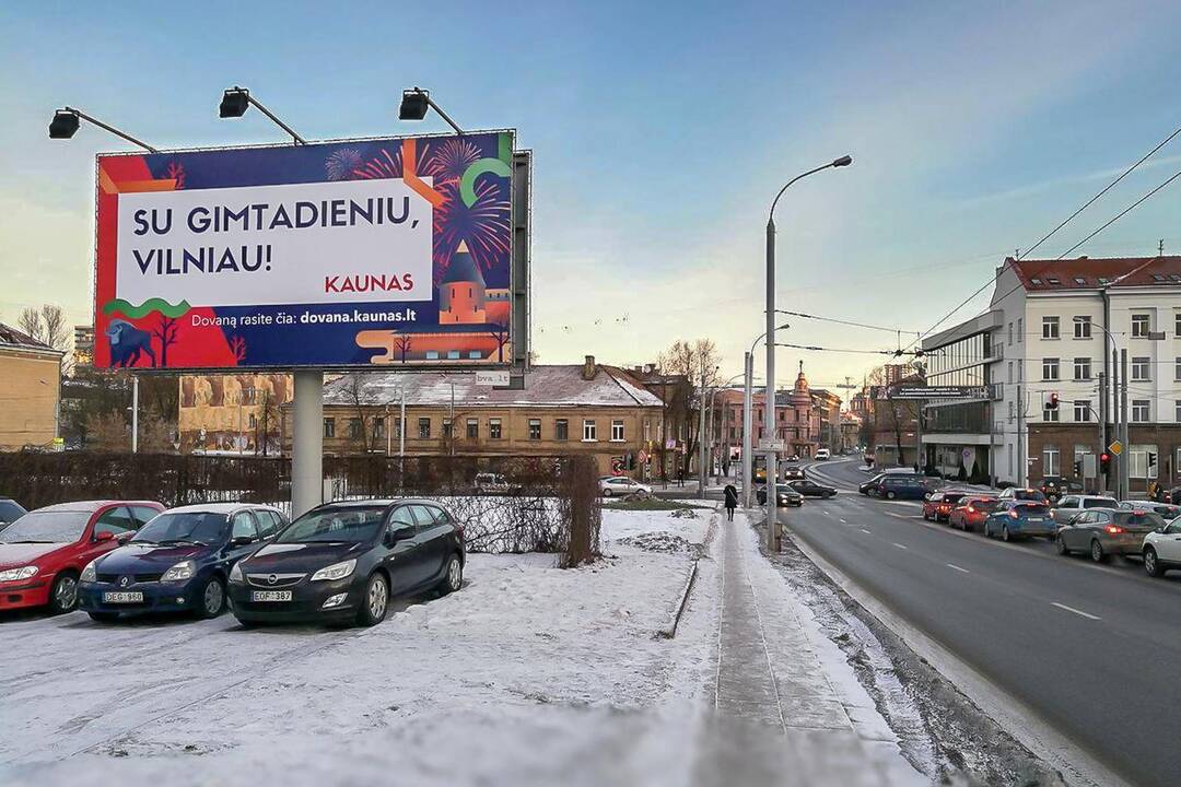 Ant Tauro kalno kabo kauniečių sveikinimas vilniečiams.