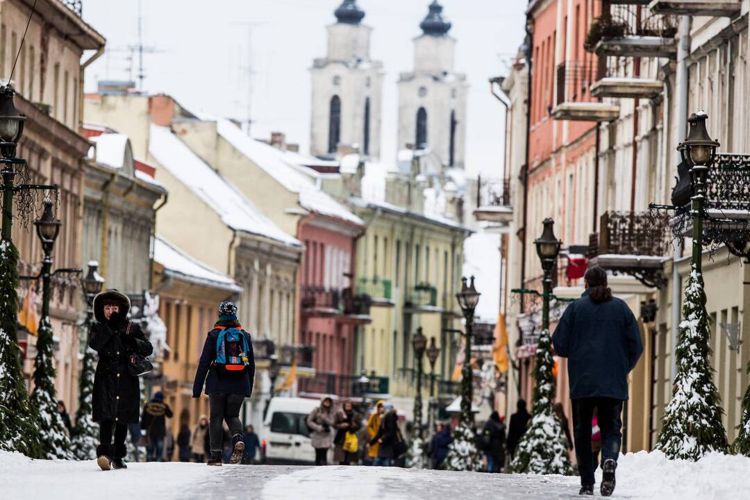 Sinoptikai: žiema sugrįš savaitgalį