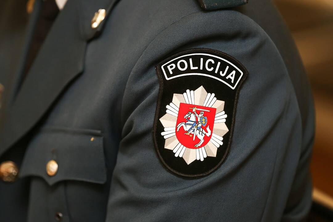 Po švenčių girtas į darbą atėjo Telšių policijos viršininko pavaduotojas 