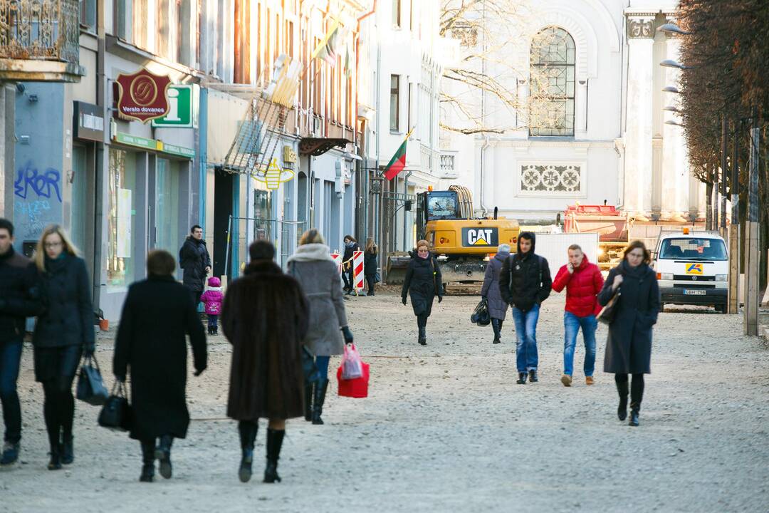 Neįgalieji skundžiasi dėl Laisvės alėjos rekonstrukcijos