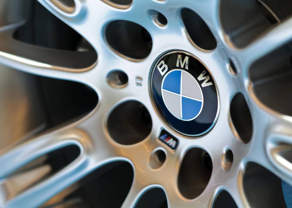 Liko be pinigų ir BMW