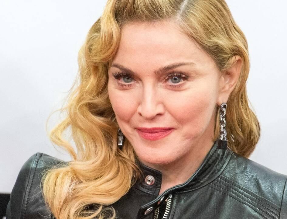 Madonna susirado naują berniuką - žaisliuką