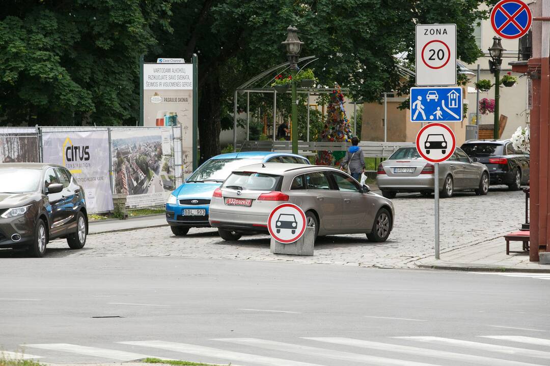 Eismo tvarka apie Rotušės aikštę