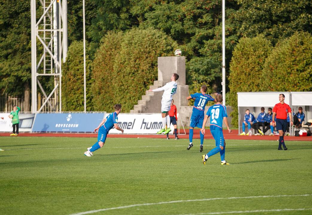 Futbolas : "Spyris" - "Stumbras"