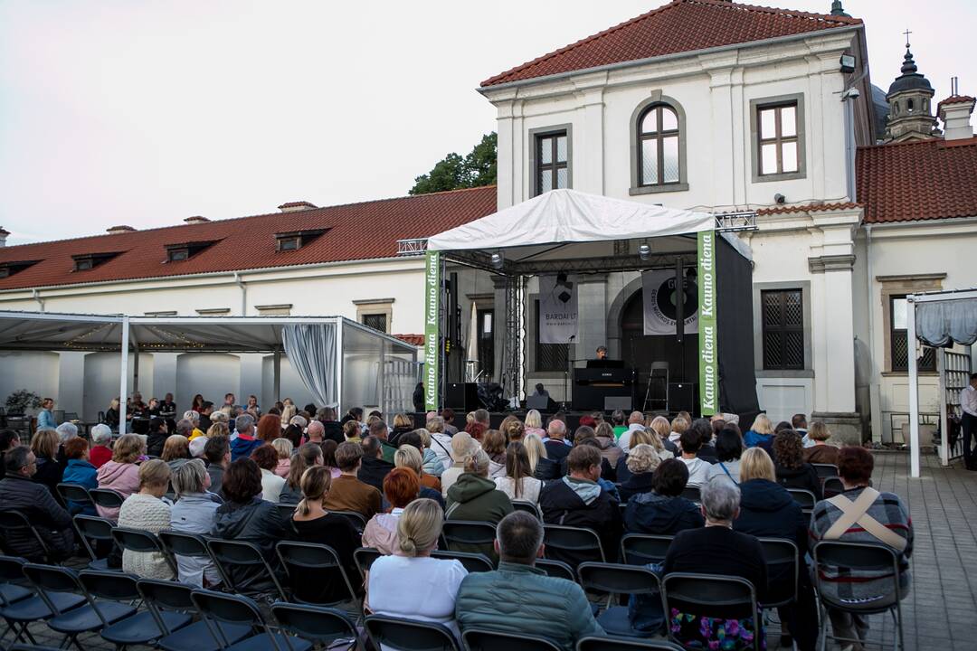 Pažaislio Liepų alėjos vakarai. Įžanginis „Purpurinio vakaro“ koncertas