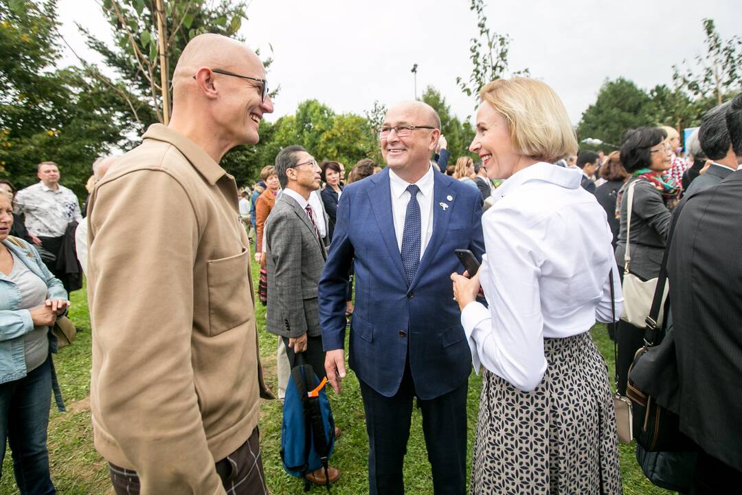 Sakurų parko atidarymas