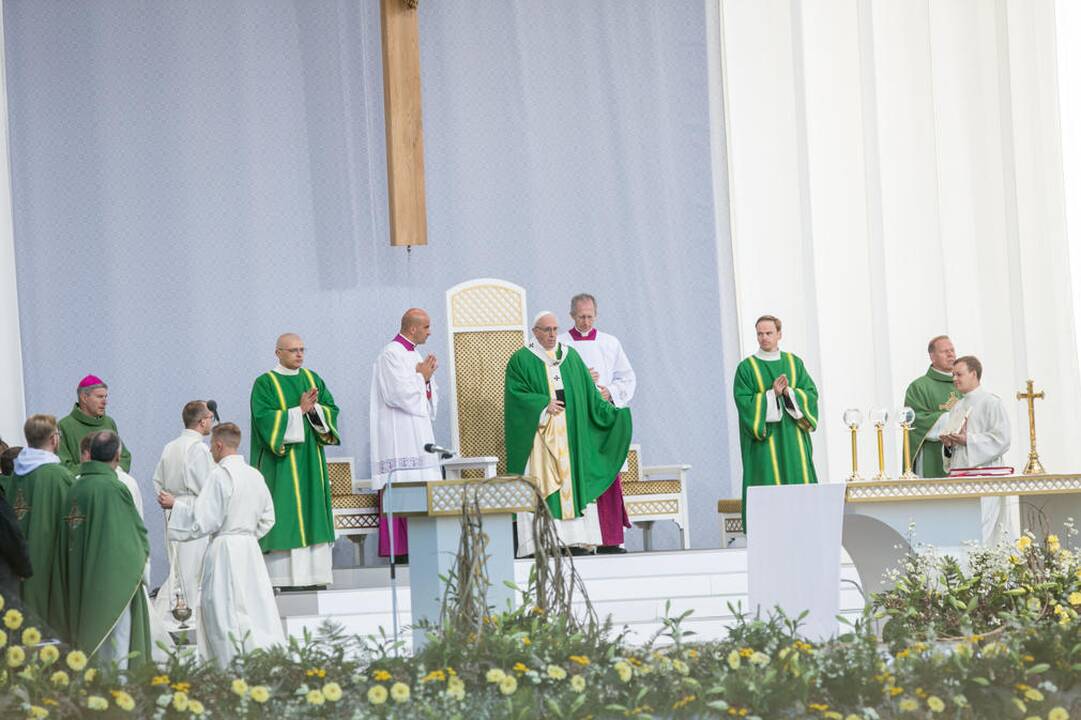 Popiežius Pranciškus meldėsi Santakos parke