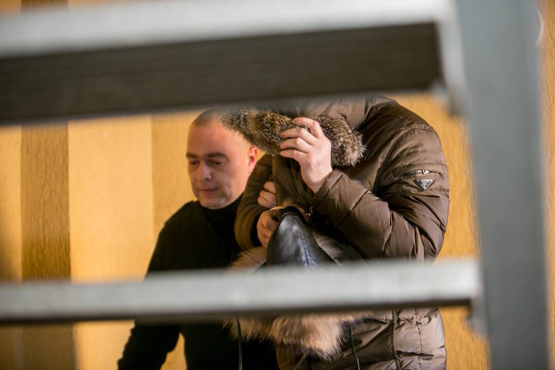 Asilą vėl prašoma suimti