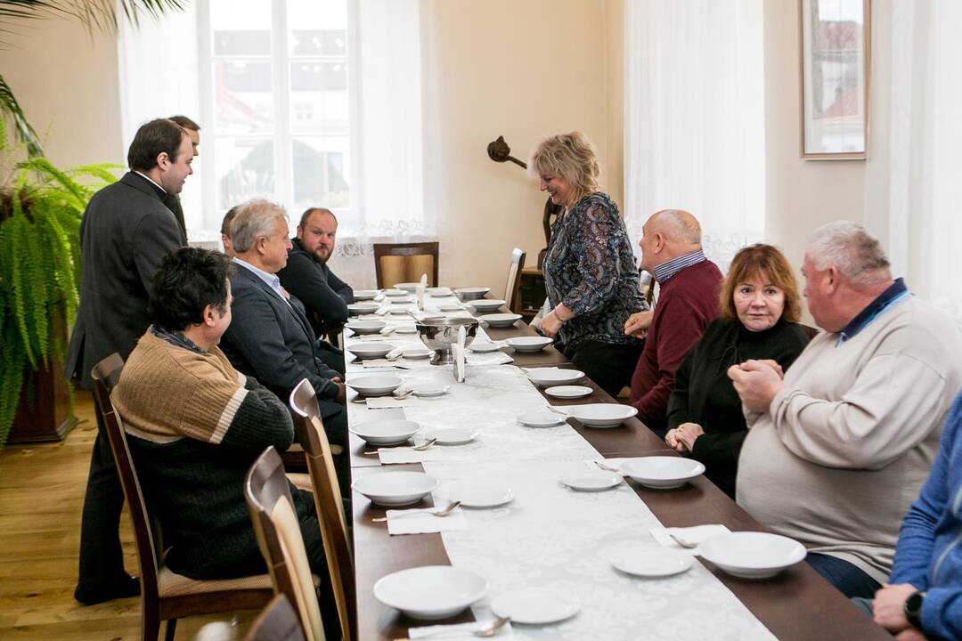 Ūkininkai Kauno kunigų seminarijai dovanojo žemės ūkio gėrybių
