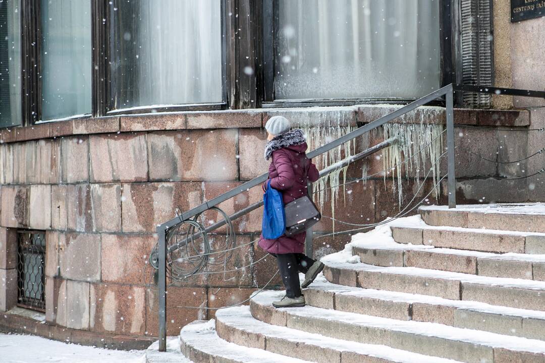 Kauno centrinį paštą užliejo vanduo