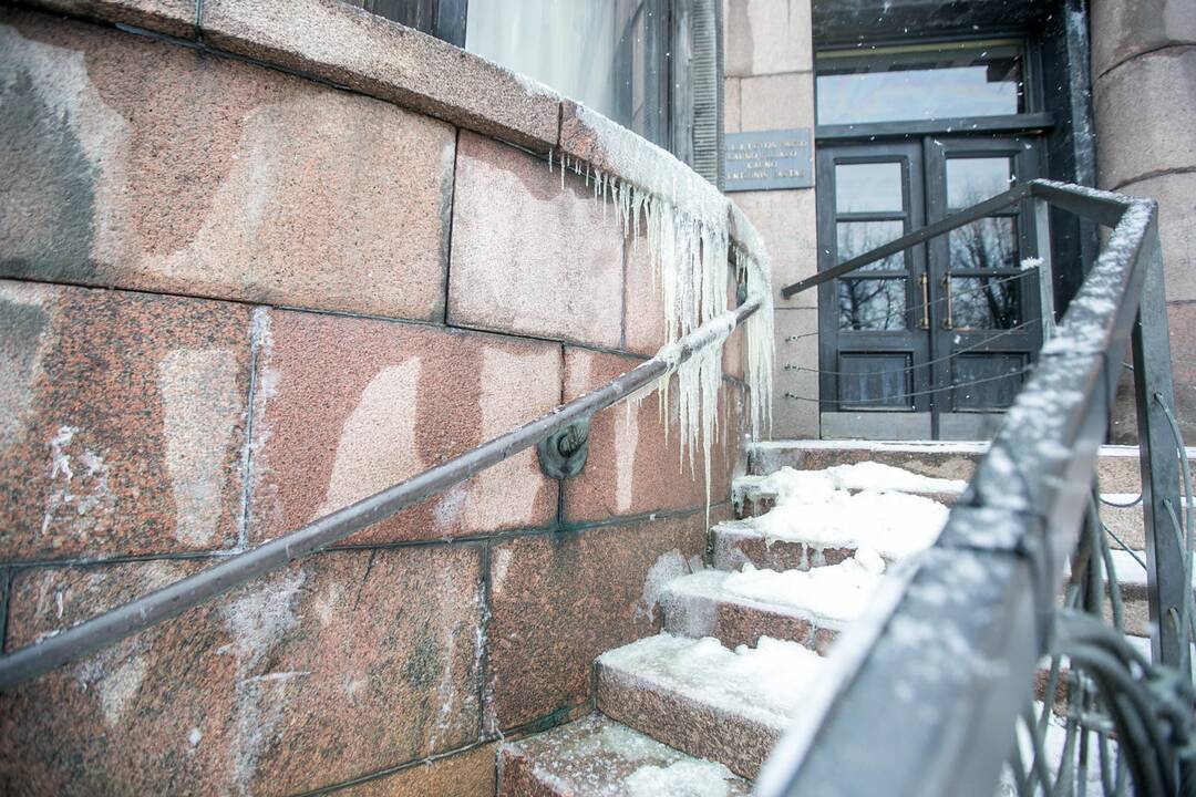 Kauno centrinį paštą užliejo vanduo