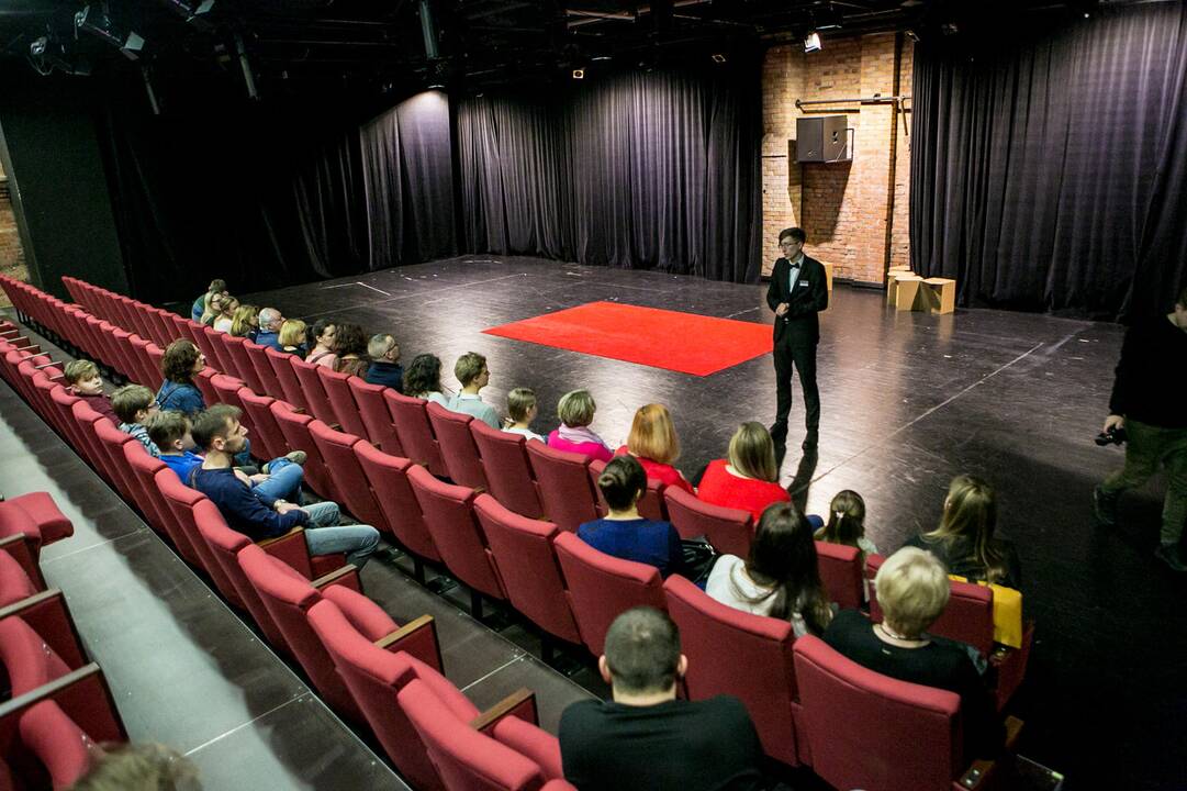 Ekskursija po Kauno dramos teatrą