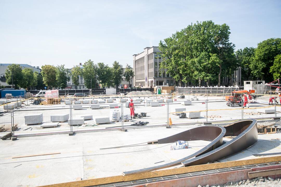 Vienybės aikštės rekonstrukcijos darbai