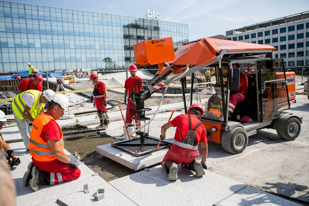 Vienybės aikštės rekonstrukcijos darbai