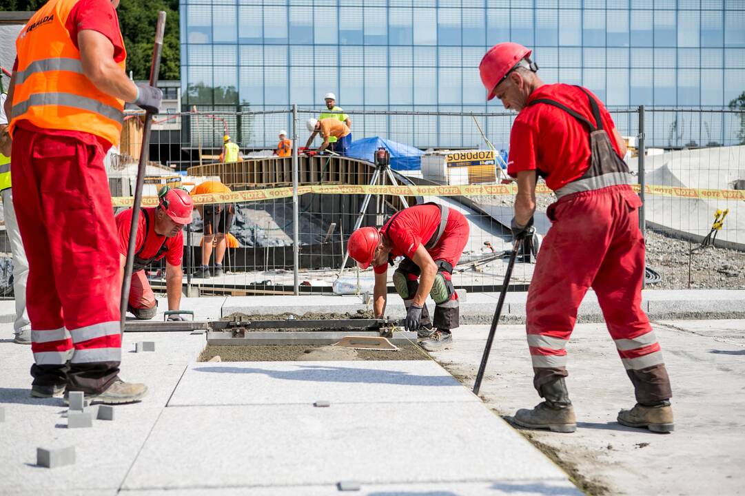 Vienybės aikštės rekonstrukcijos darbai