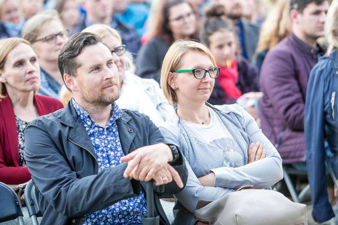Andrius Kaniava ir grupė "Pasirodymas" 
