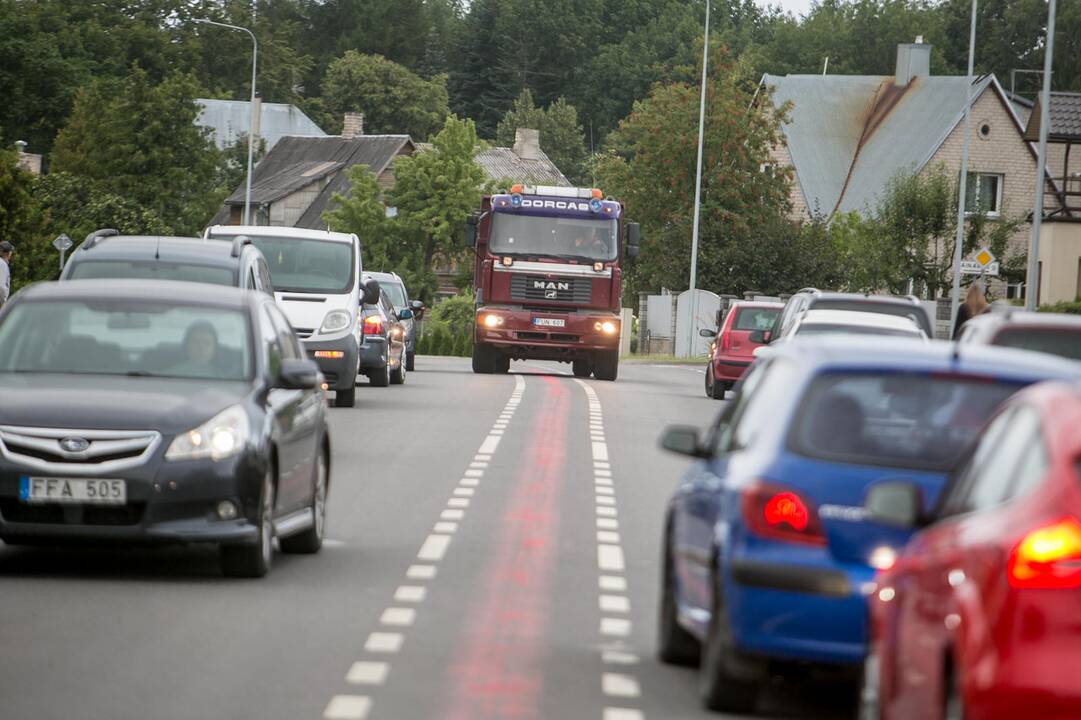 Protesto akcija prieš sunkiasvorius automobilius