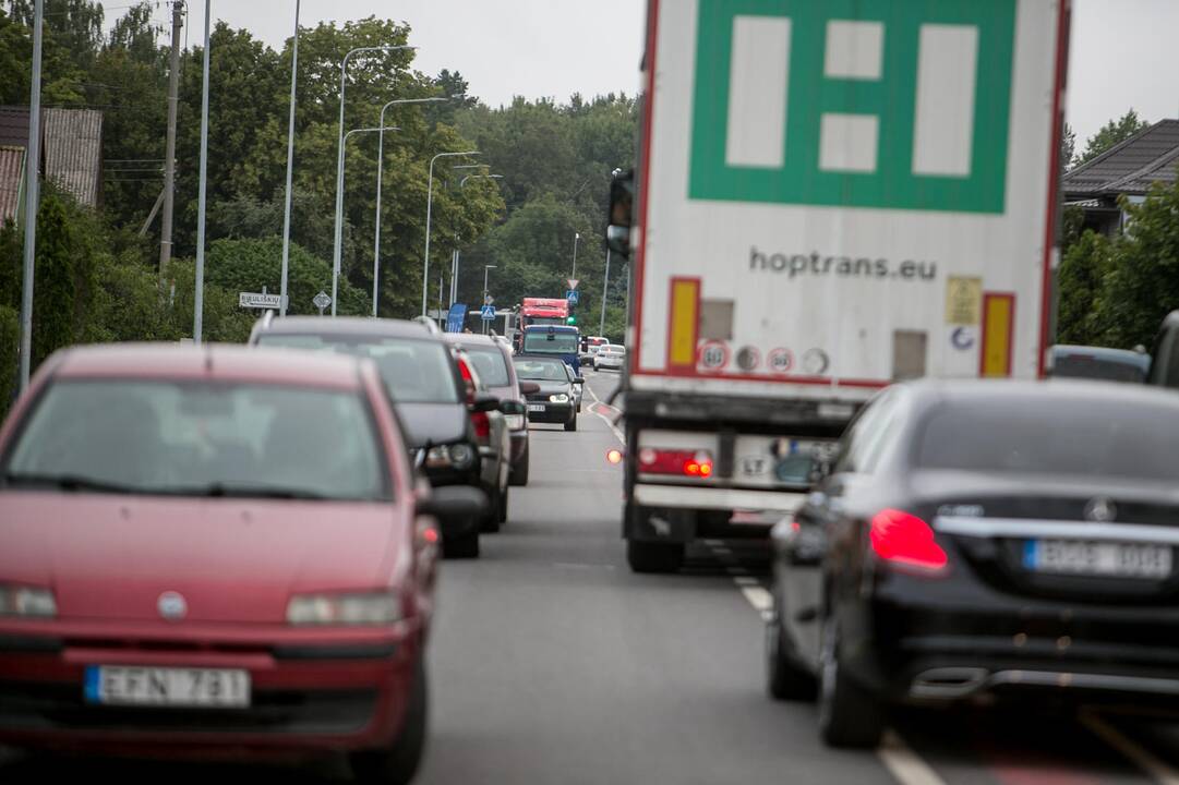 Protesto akcija prieš sunkiasvorius automobilius