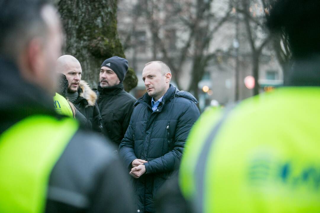 Stadioną statančių turkų protestas