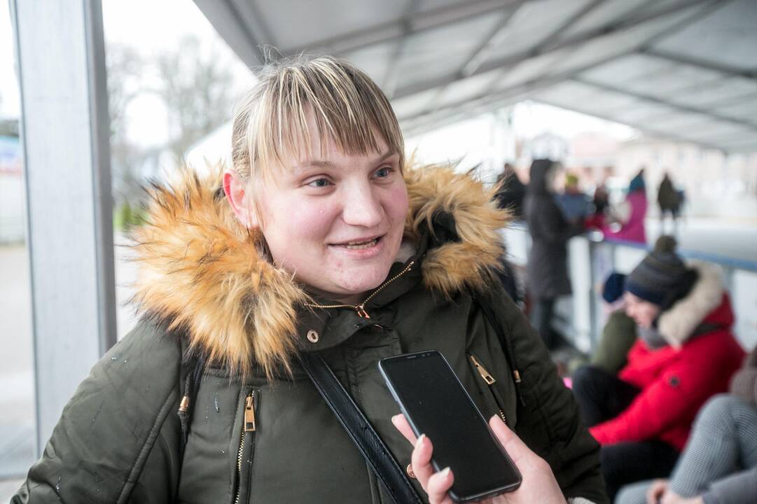 Džiaugsmai Raudondvario dvaro čiuožykloje