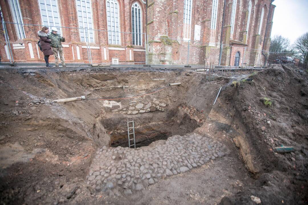 Archeologiniai radiniai šalia Šv.Jurgio bažnyčios