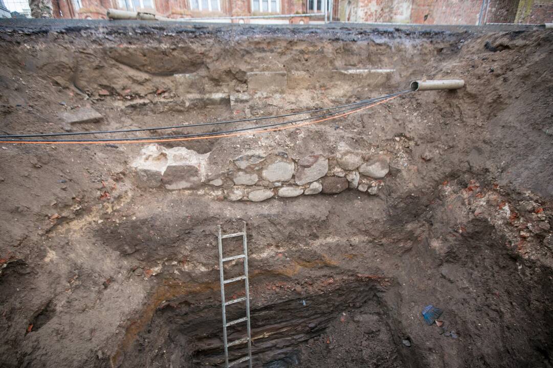 Archeologiniai radiniai šalia Šv.Jurgio bažnyčios