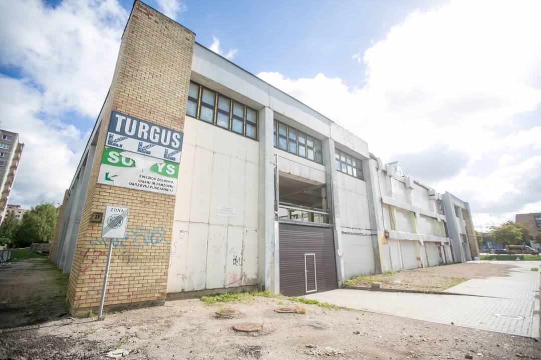 Kalniečių prekybos centro rekonstrukcija