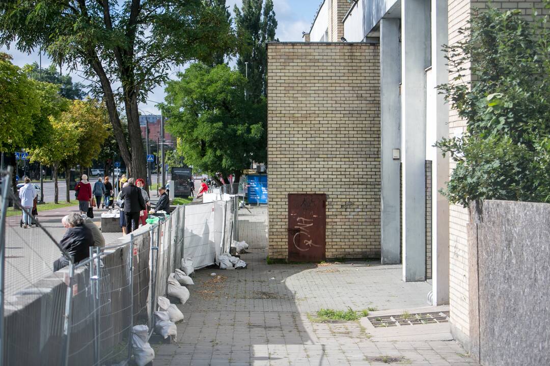 Kalniečių prekybos centro rekonstrukcija