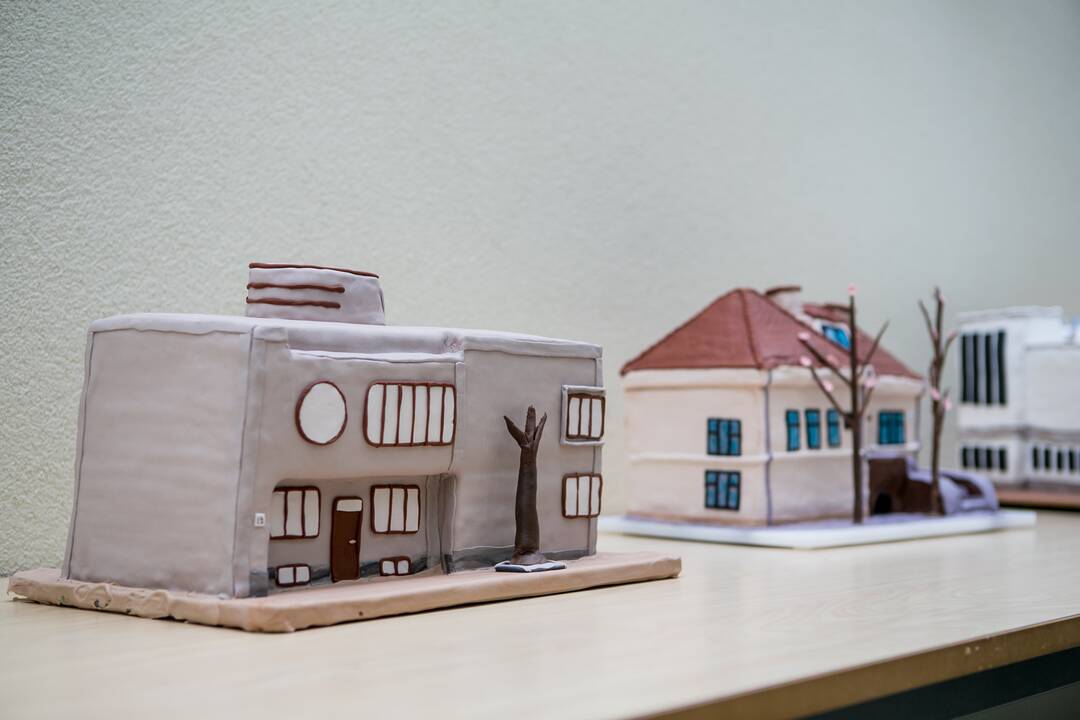 Tarpukario modernistiniai pastatai virto tortais