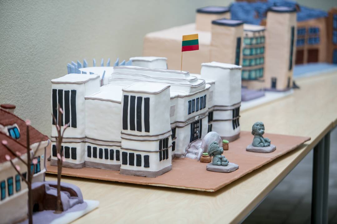 Tarpukario modernistiniai pastatai virto tortais