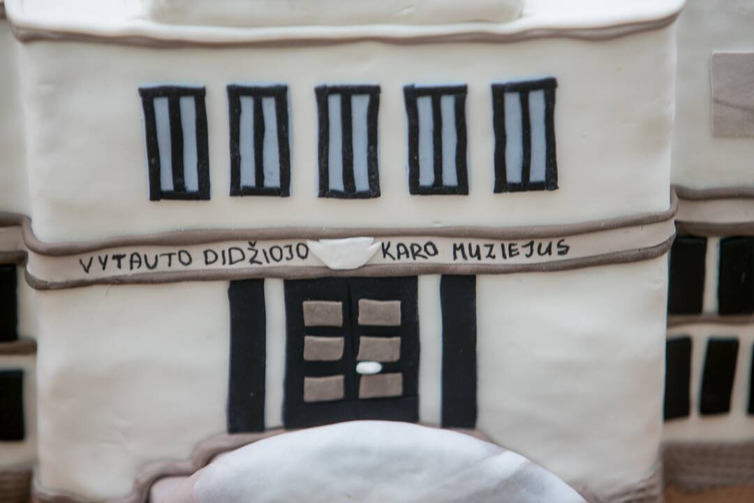 Tarpukario modernistiniai pastatai virto tortais