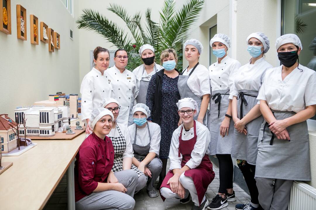 Tarpukario modernistiniai pastatai virto tortais