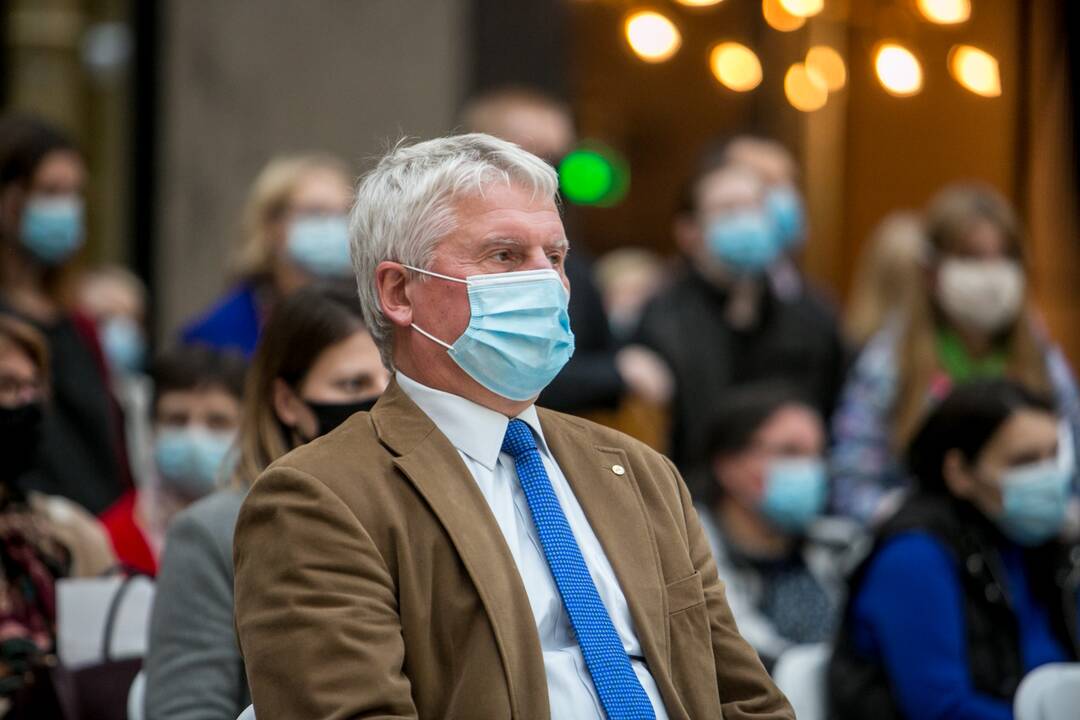 Sugiharos savaitės pradžią skelbė meninė instaliacija „Akropolyje“
