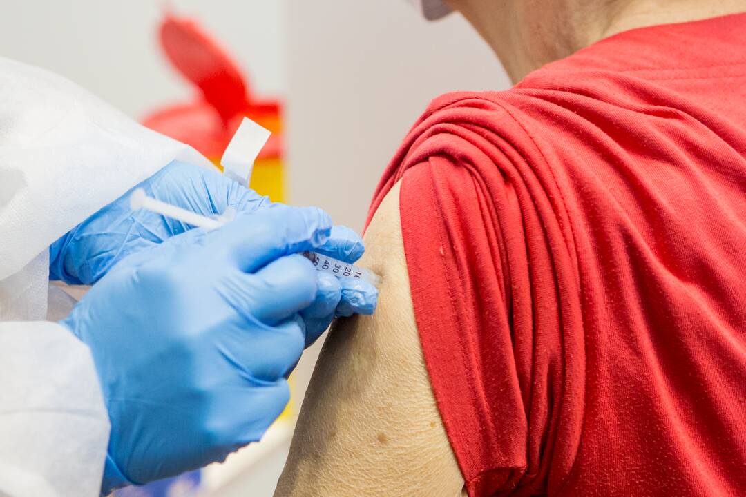 Darbą pradeda didžiausias vakcinavimo centras Lietuvoje – Kauno ledo rūmai
