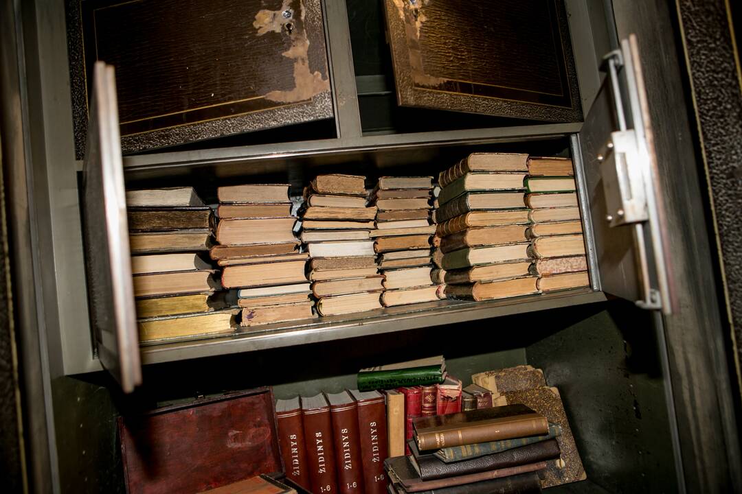 Įminta V. Kudirkos viešosios bibliotekos seifo mįslė