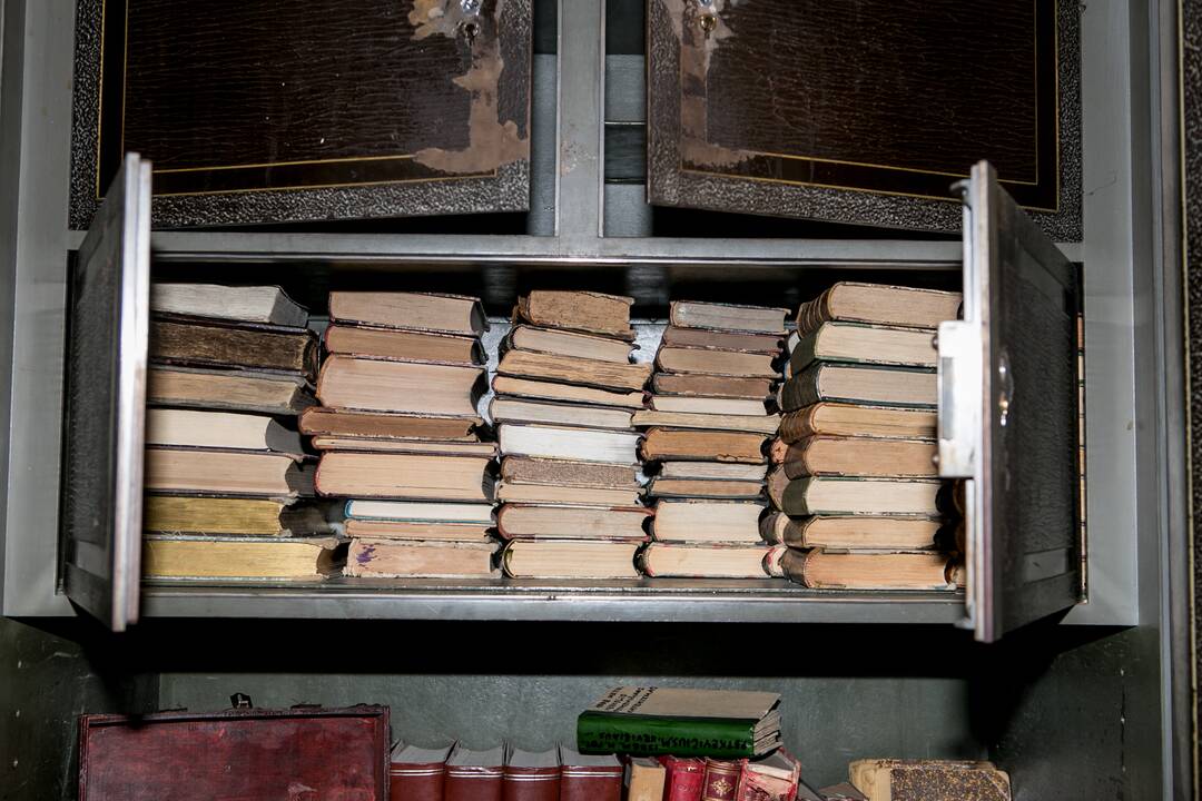 Įminta V. Kudirkos viešosios bibliotekos seifo mįslė