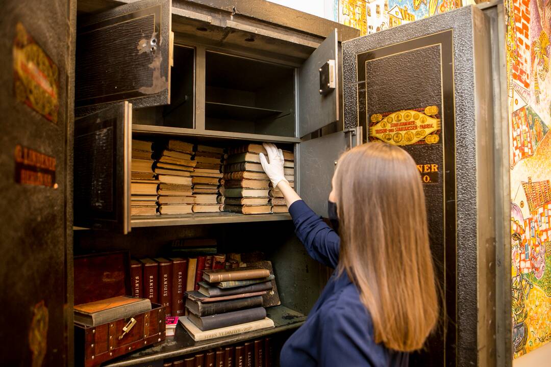 Įminta V. Kudirkos viešosios bibliotekos seifo mįslė
