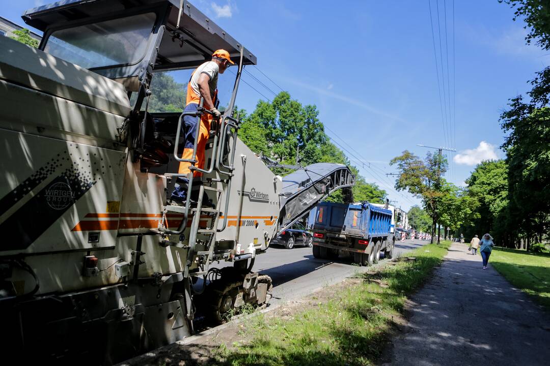 Uždaryta Kovo 11-osios gatvės atkarpa