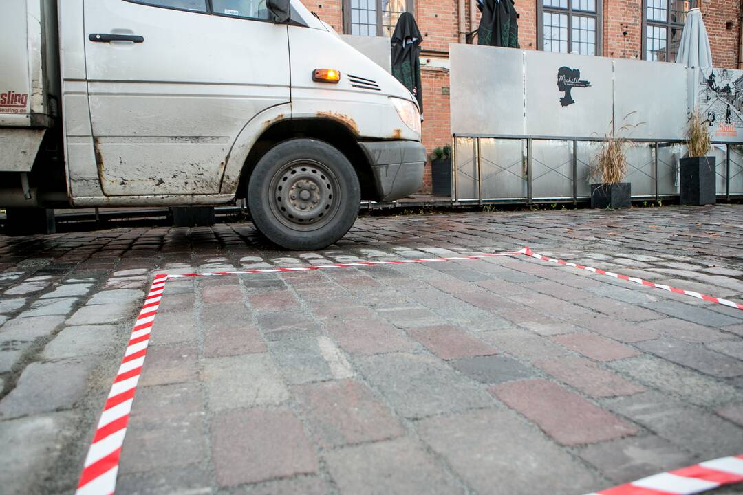 Pristatytas Vilniaus gatvės nulygintas grindinys