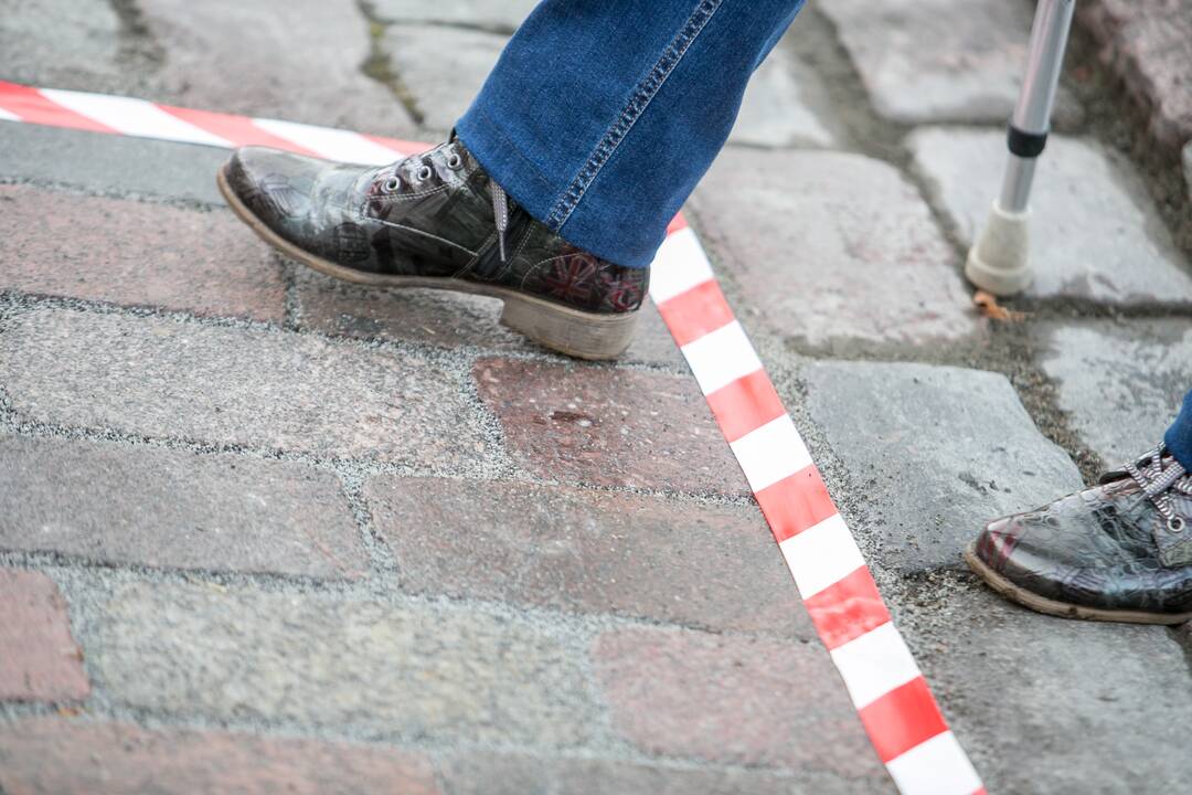 Pristatytas Vilniaus gatvės nulygintas grindinys
