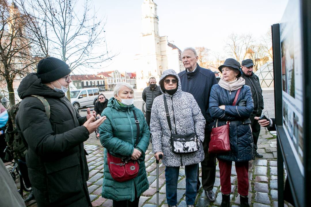 Pristatytas Vilniaus gatvės nulygintas grindinys