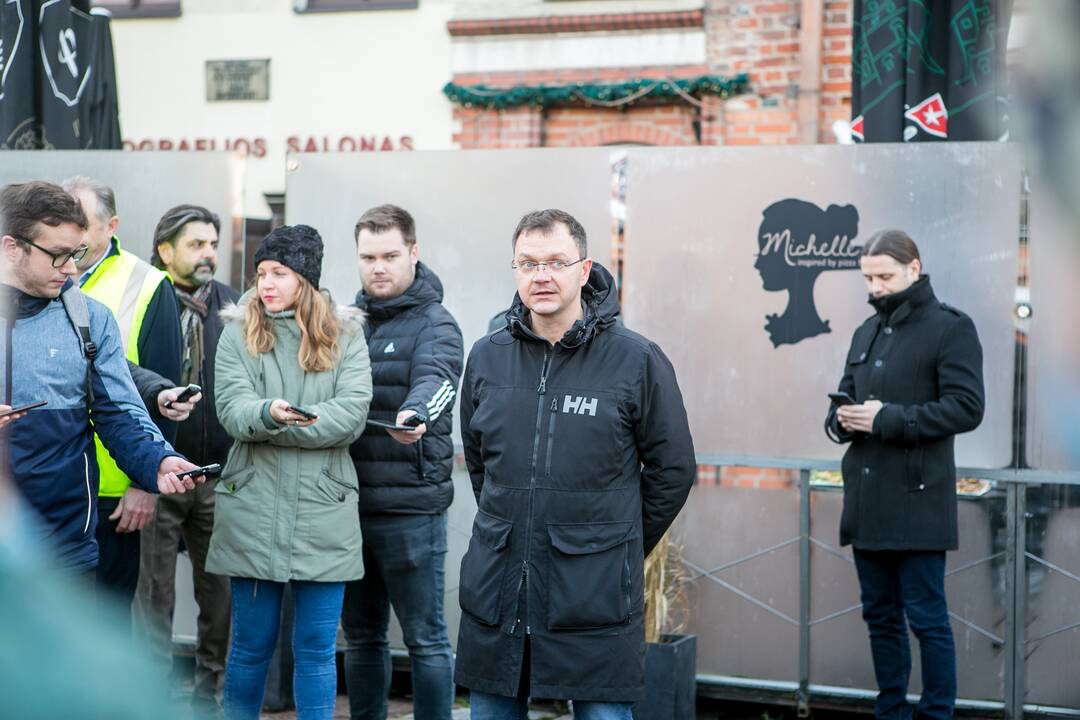 Pristatytas Vilniaus gatvės nulygintas grindinys