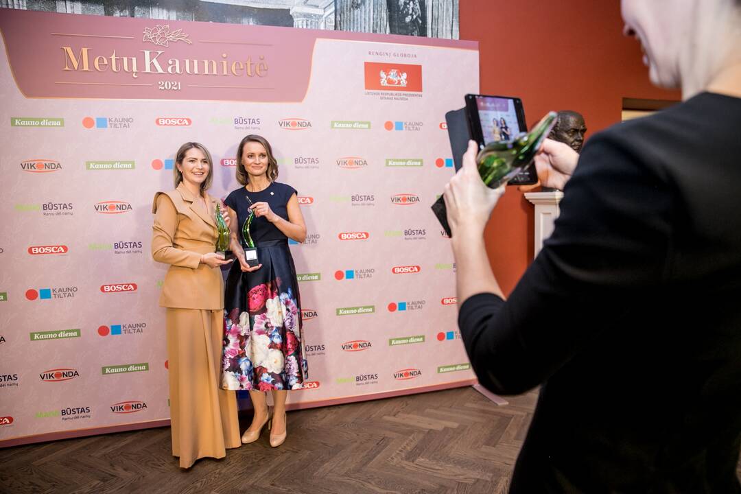 „Metų kaunietė 2021“ apdovanojimų svečiai