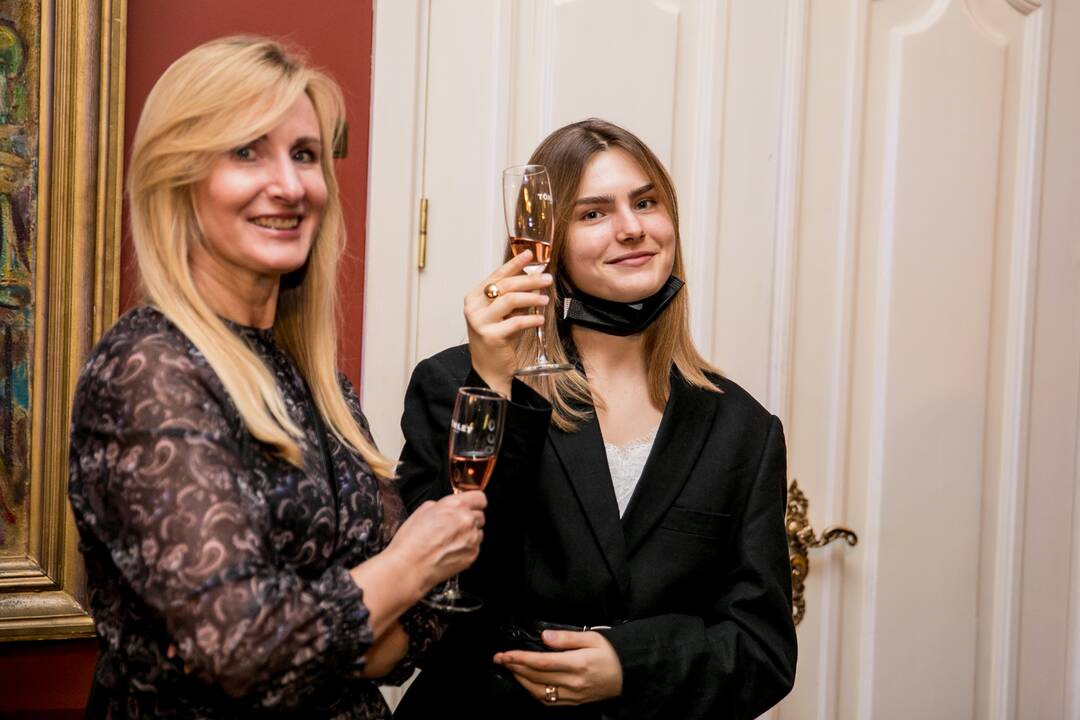 „Metų kaunietė 2021“ apdovanojimų svečiai