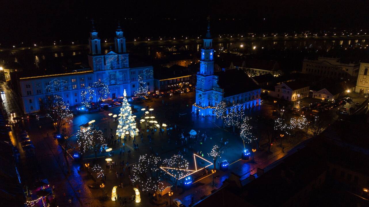 Šventinės Kauno Kalėdų eglės įžiebimo akimirkos