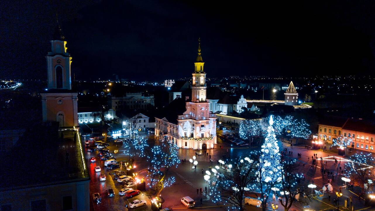 Šventinės Kauno Kalėdų eglės įžiebimo akimirkos