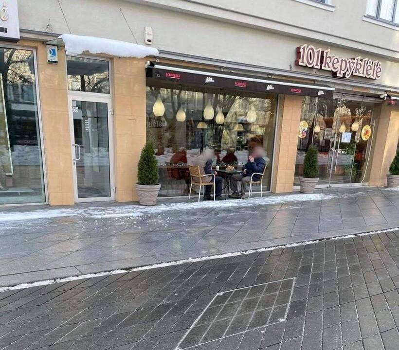Fiksuoja kauniečiai: karantino metu pradėjo veikti lauko kavinės?