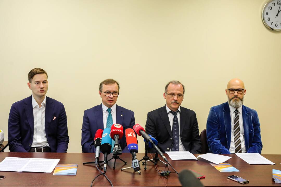 Pirmojo Lietuvoje gama peilio pristatymo ceremonija