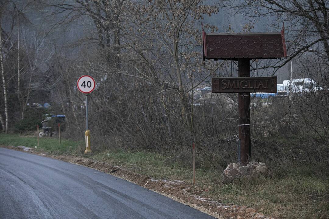 Premjeras teigia nesupainiojęs interesų dėl gatvės, kurioje gyvena, asfaltavimo