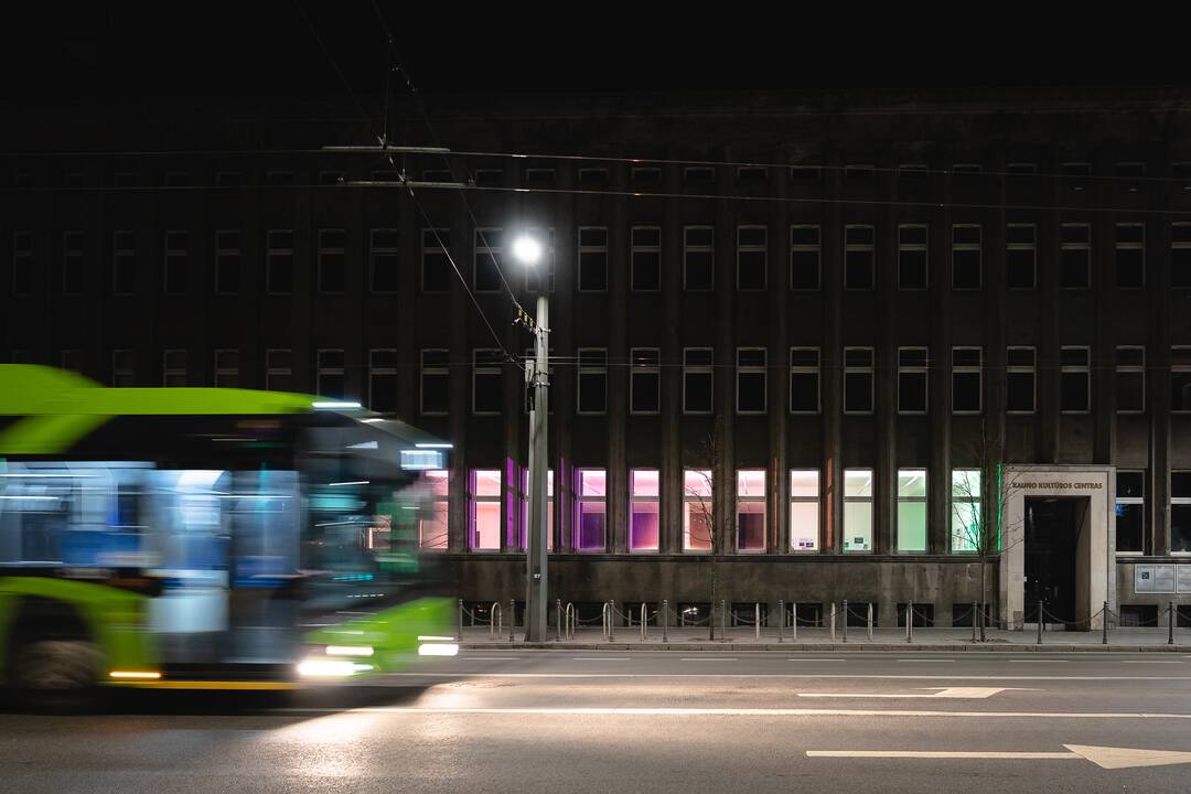 Šviesų instaliacija Kauno kultūros centre